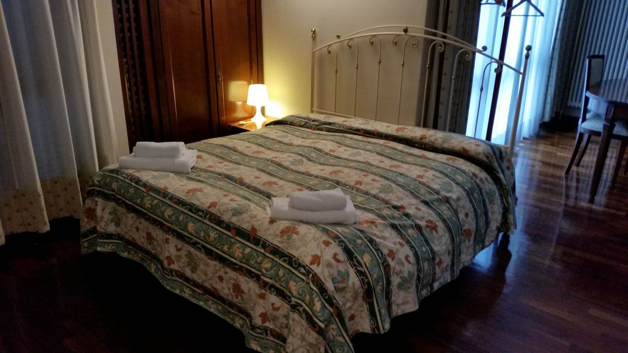 Gira Guest House Como Exteriér fotografie